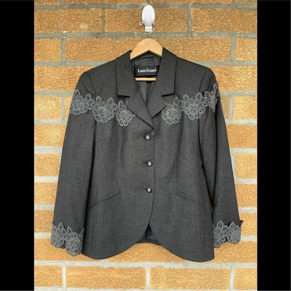 Louis Feraud Virgin wool floral embroidery jacket size 12